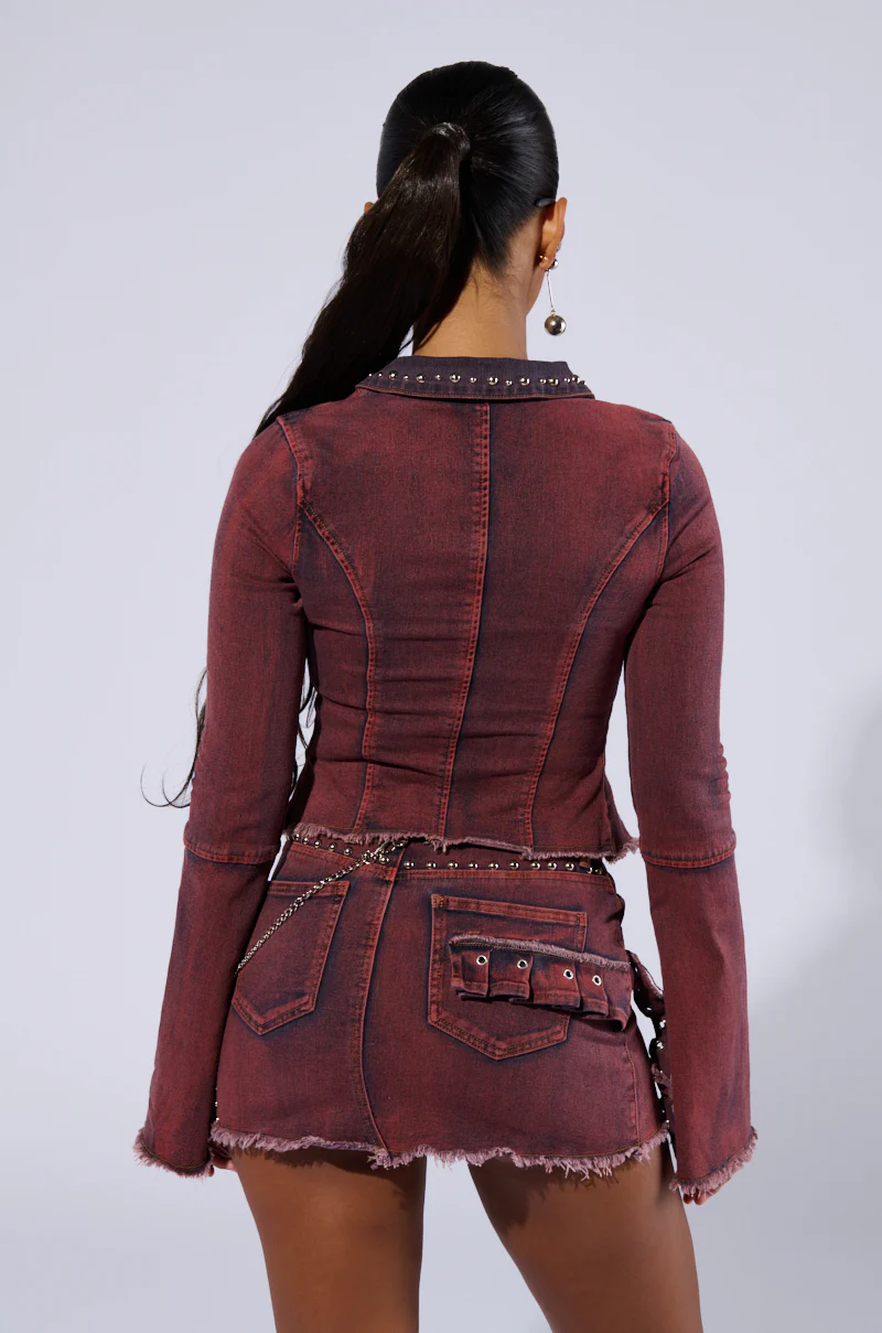PULL A LOOK DISTRESSED DENIM TOP IN RED - Image 5