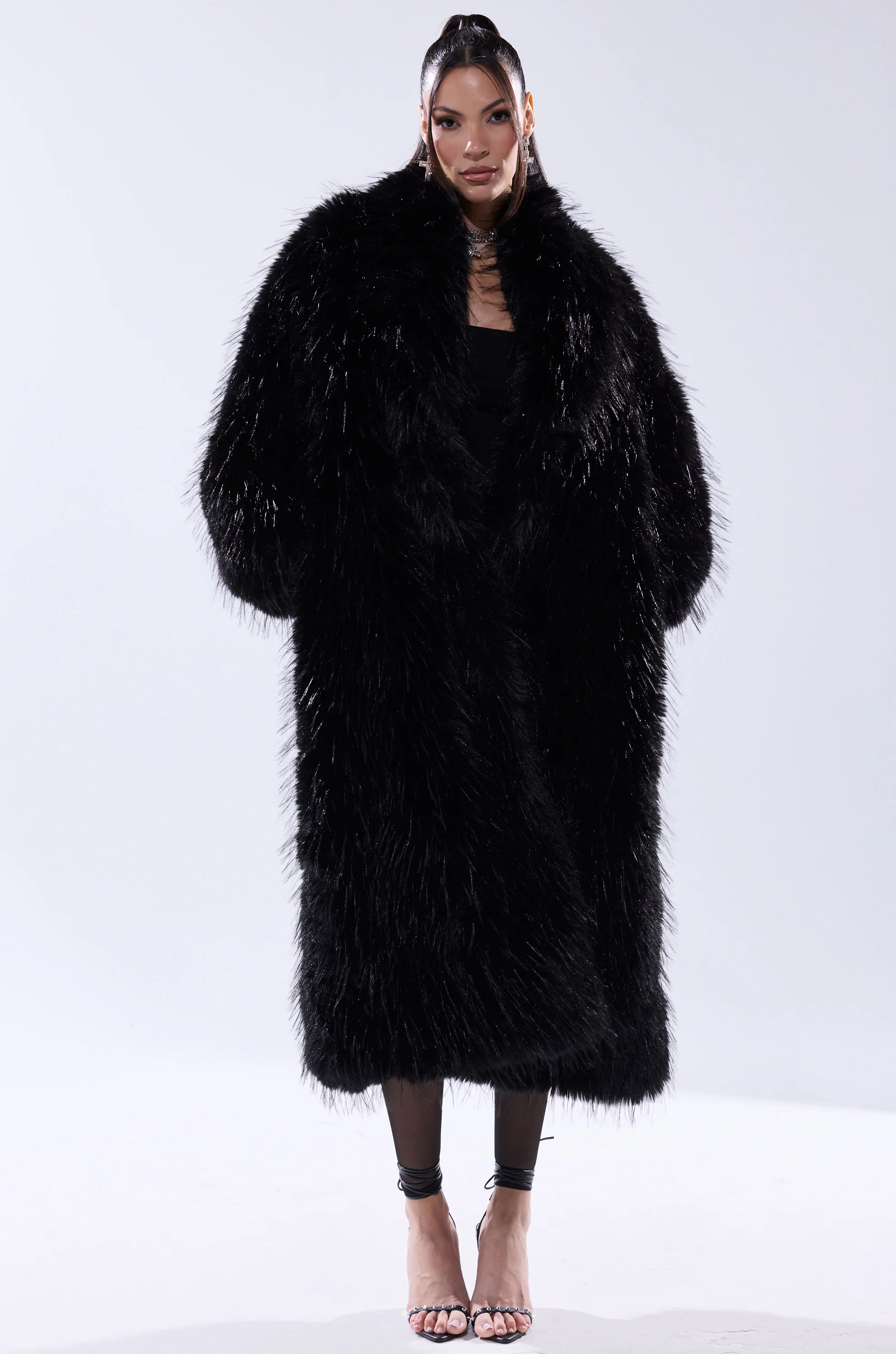 TSUNAMI FAUX FUR COAT IN BLACK - Image 9